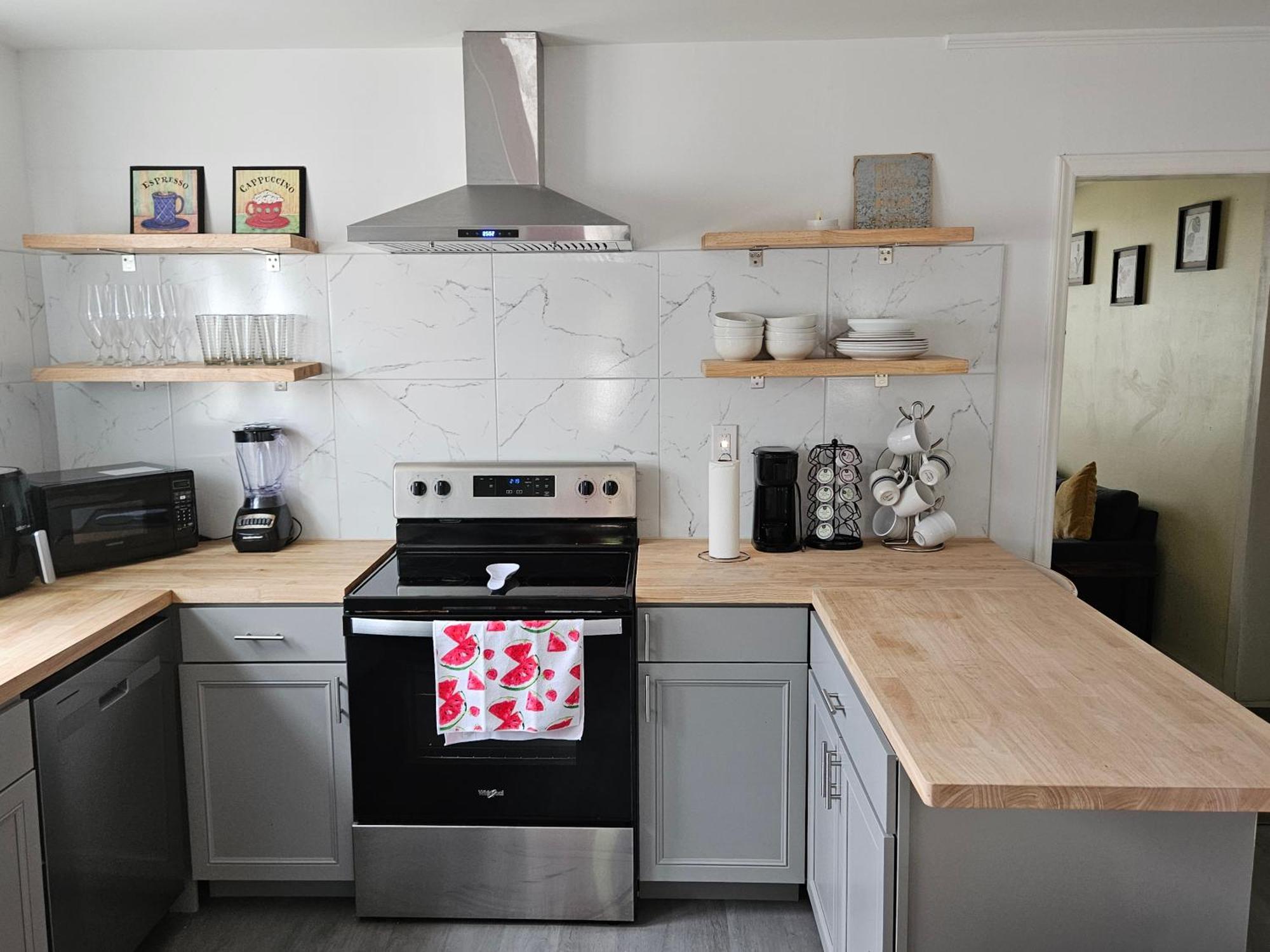 Private Single Level Standalone House Large Lot - 3 Bedrooms Charlotte Ngoại thất bức ảnh